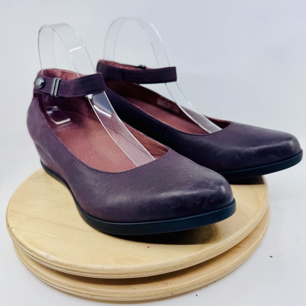 Dansko Shaylee Womens 9.5 - 10 EU 40 Purple Leather Ankle Strap Wedge Heel Shoes
